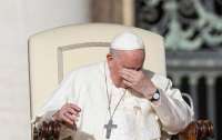 Призвал молиться за мир в Украине: Папа Франциск обратился к верующим из больницы