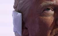 Экс-президенту США после ранения может понадобиться проверка слуха