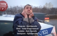 В Киеве обкуренный развозчик хлеба спал за рулём и 