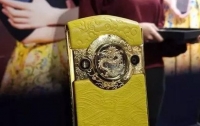 В Китае назвали золотой смартфон с драконом 