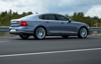 Volvo представляет новый седан S90 в Детройте