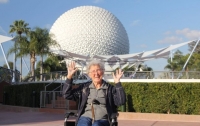 Онкологическое заболевание сделало 90-летнюю пенсионерку путешественницей
