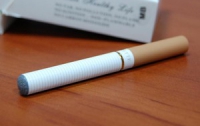 В ЕС ограничивают продажи электронных сигарет