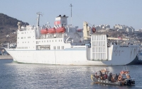 Южная Корея отказала в топливе парому из КНДР