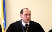 Защита Луценко требует отложить рассмотрение дела 