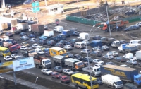 В Киеве ограничат движение транспорта