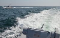 Показали фото протараненного украинского катера (фото)
