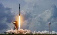 SpaceX запустила ракету Falcon 9 с 58 спутниками Starlink (видео)