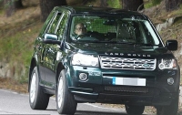 97-летнего принца Филиппа заметили за рулем Land Rover