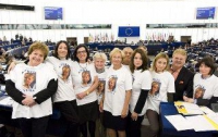Тимошенко пригрелась на груди у депутатов Европарламента 