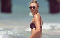 Шарапова на пляже показала зону бикини (ФОТО)