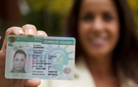 В США ужесточат выдачу грин-карт мигрантам