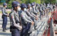 В Мьянме военный переворот: Арестованы президент и другие топ-чиновники, в стране объявлено ЧП на год