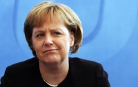 Ангела Меркель на 8 Марта дарила маме букет фрезий 