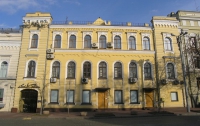 Киевсовет безвоздмездно отдал монашкам и актерам тысячи квадратных метров помещений