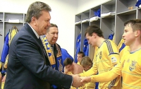 Президент поздравил сборную Украины с победой