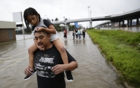 Катастрофическое наводнение в Хьюстоне: эвакуировано 2000 человек