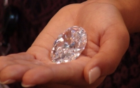Sotheby's продает огромный бриллиант 