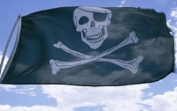 Сомалийские пираты атаковали военный корабль 