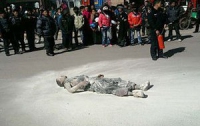 В Китае продолжается волна мучительных самоубийств