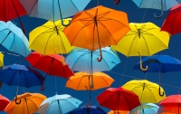 Киевлянам советуют активно приобретать зонтики, они очень понадобятся
