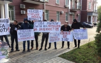 Активисты требовали от прокурора Киевской области Чибисова прекратить употребление наркотиков