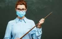В Украине меняют требования для учителей по поводу ношения масок