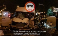Серьезное ДТП под Киевом: водитель в тяжелом состоянии