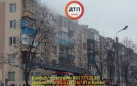 В Киеве горит многоэтажный жилой дом