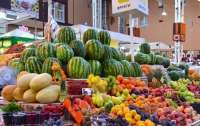 У Києві заборонили продавати на базарах популярні продукти: список