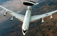 Самолет НАТО провел разведку у границ России