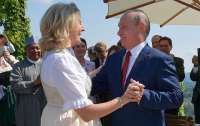 Путин на свадьбе не принес удачи австрийской чиновнице