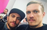 Ломаченко и Усик названы лучшими боксерами современности