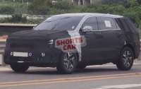 Фотошпионы впервые показали обновленный Kia Sorento