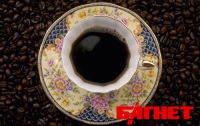 Эксперты хотят прировнять кофе к алкоголю