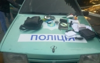 На Донбассе обезвредили банду копов-вымогателей