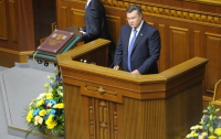 Президент Виктор Янукович стремится все продать