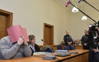 Медбрата из Германии обвинили еще в 97 смертях пациентов