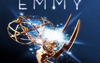 Лучшие наряды звезд на церемонии вручения премии «Эмми» (ФОТО)