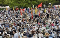 Тысячи японцев вышли на антикитайский марш
