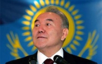После госпитализации в Германии Назарбаев вернулся в Казахстан