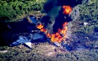 Появились жуткие кадры с места крушения самолета в США (видео)