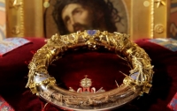 Терновый венец Христа показали после пожара в Нотр-Дам-де-Пари