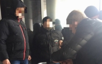 Киевский таможенник задержан на взятке