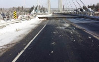 В Канаде из-за сильных морозов треснул новый вантовый мост