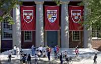Адміністрація США заморозила понад 2,2 млрд доларів грантів Гарвардського університету