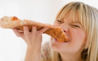Ученые доказали негативный эффект еды на сытый желудок
