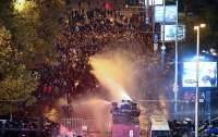 В Болгарии тысячи футбольных фанатов устроили беспорядки (фото)