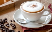 Диетологи рассказали, почему нельзя пить кофе с молоком