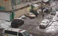 В Киеве взорвалось авто: пострадал водитель